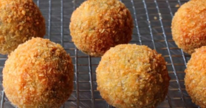 FRIED BALLS OF RICE